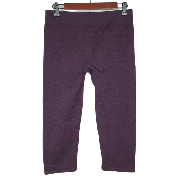 Fabletics Sebastian Seamless Tight Womens Sz S Purple Damask Capri Leggings - Picture 3 of 5
